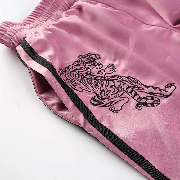 Pink pants with black stripes and tigers - Picture 2 of 2